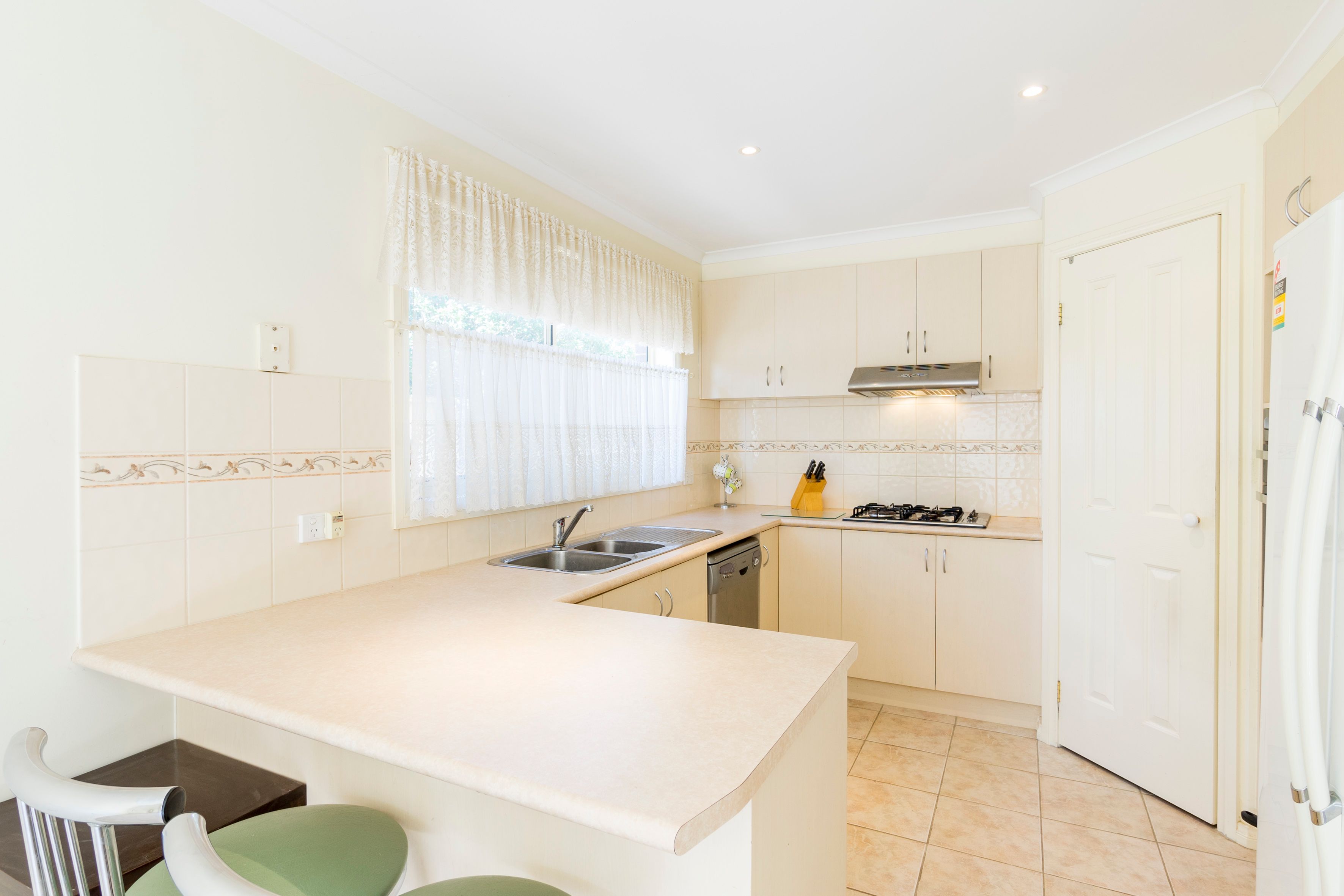 12 Lauderdale Drive, Tarneit, VIC 3029