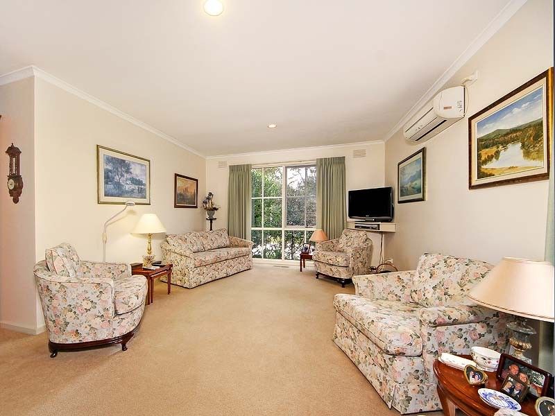 1/3 Center Road, Vermont, VIC 3133