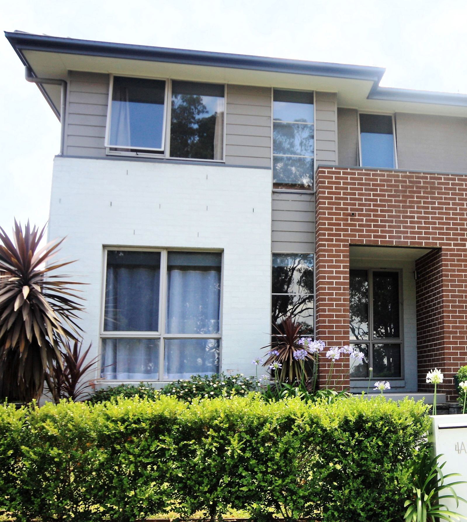 4 Hampshire Boulevard