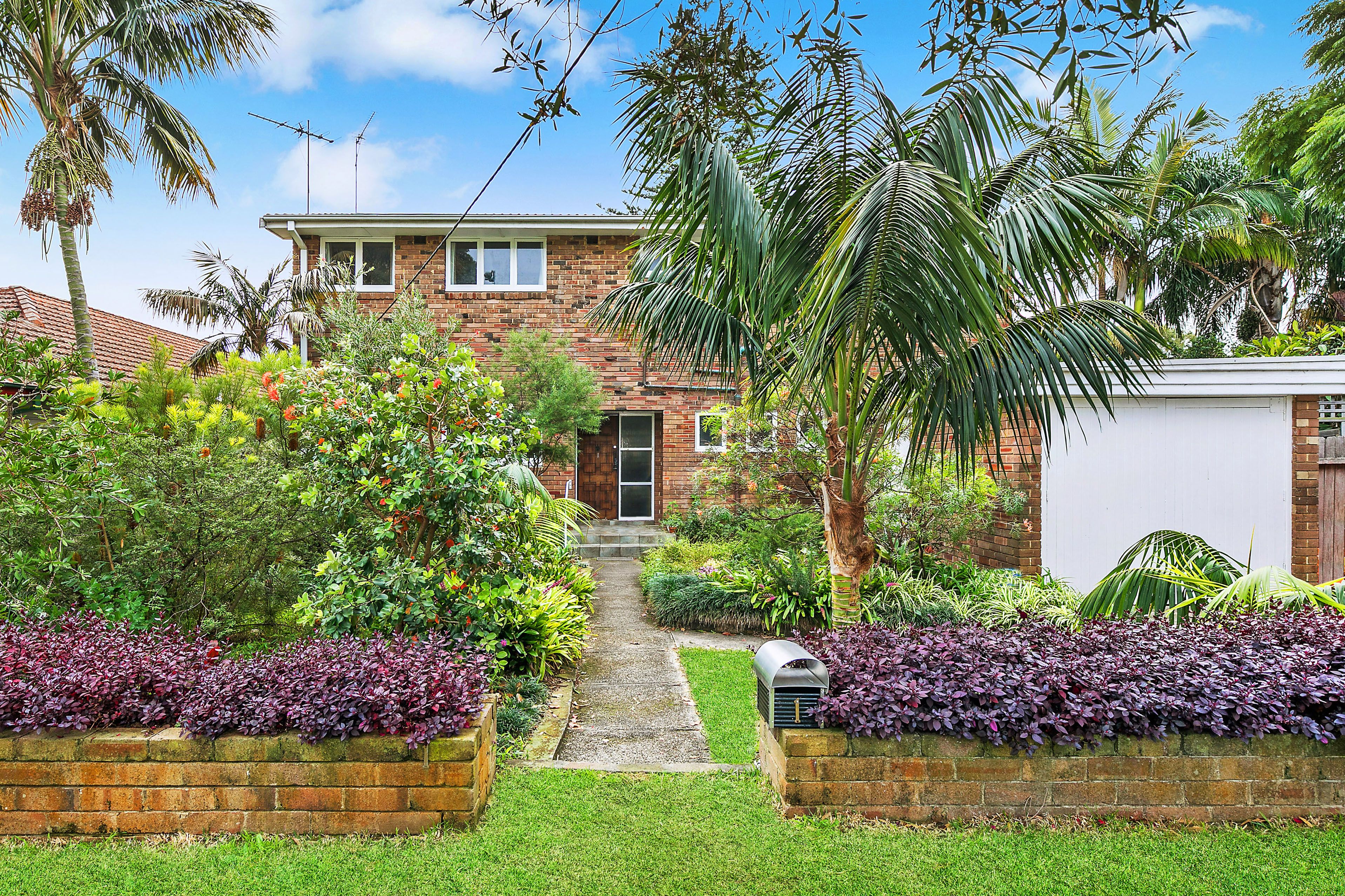 1 Robert Street