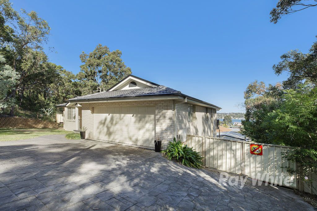 28 Sunlight Parade, Fishing Point, NSW 2283
