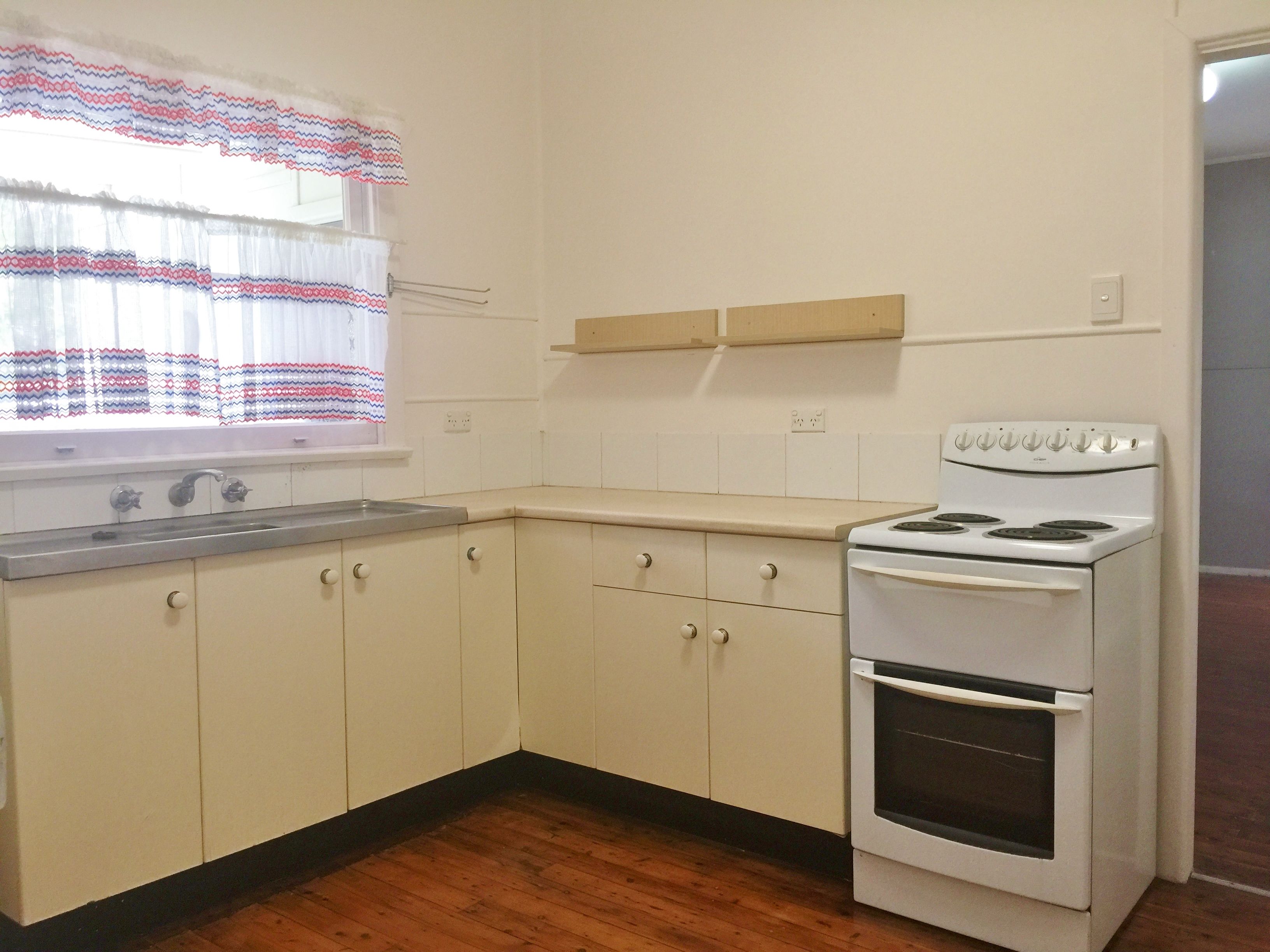 42 Leonard Avenue, Toukley, NSW 2263