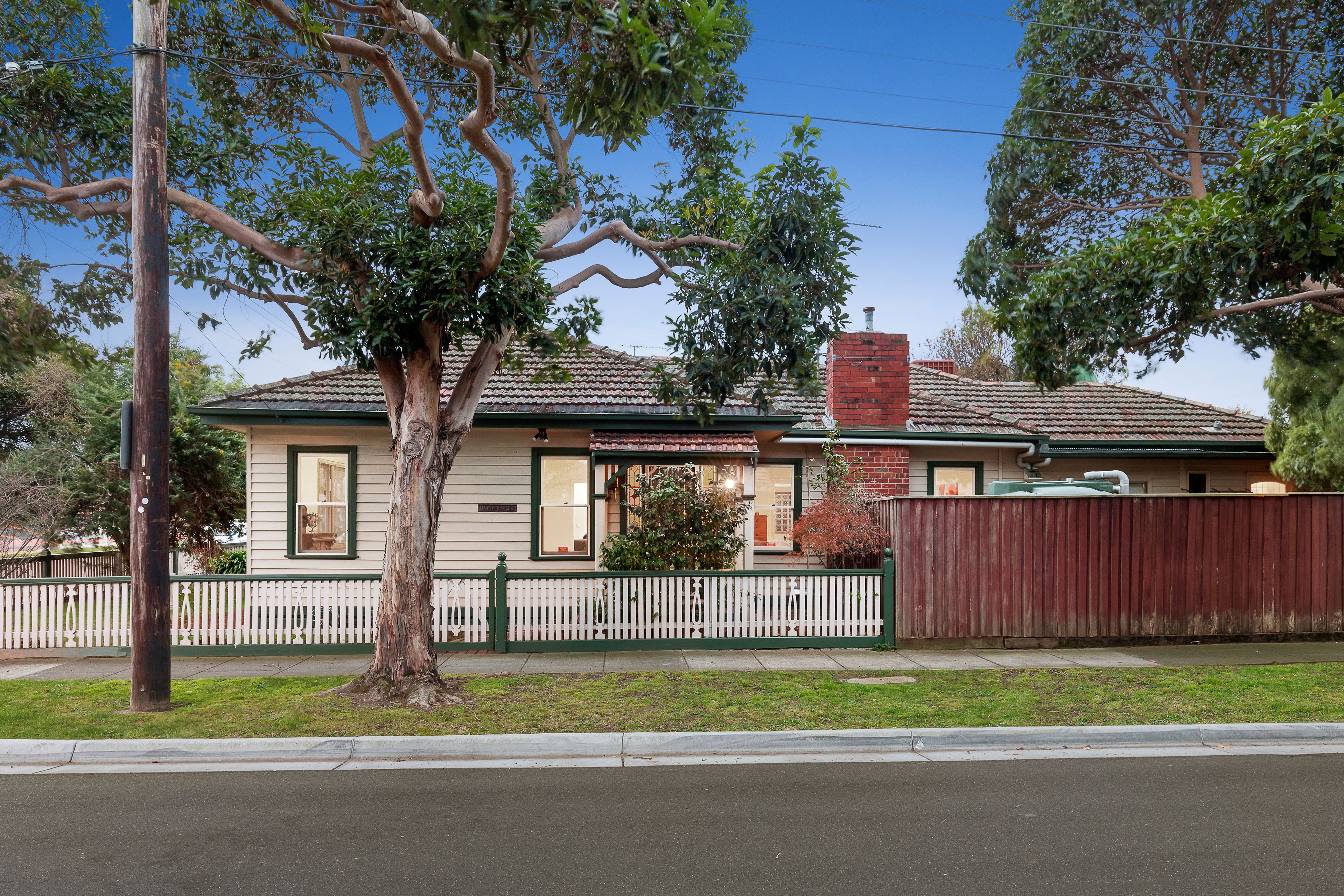 184 Poath Road, Hughesdale, VIC 3166