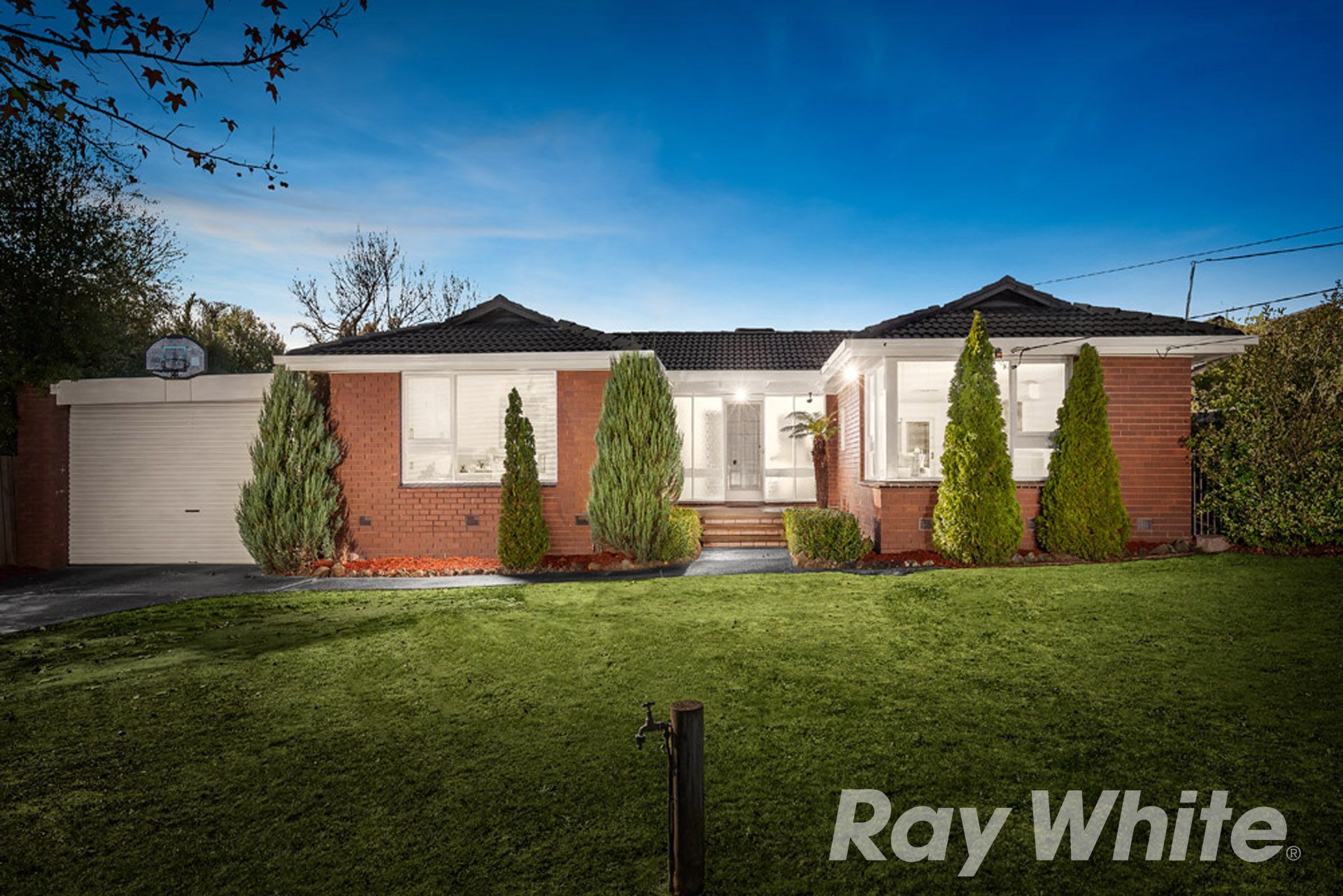 40 Cherry Tree Grove, Croydon, VIC 3136