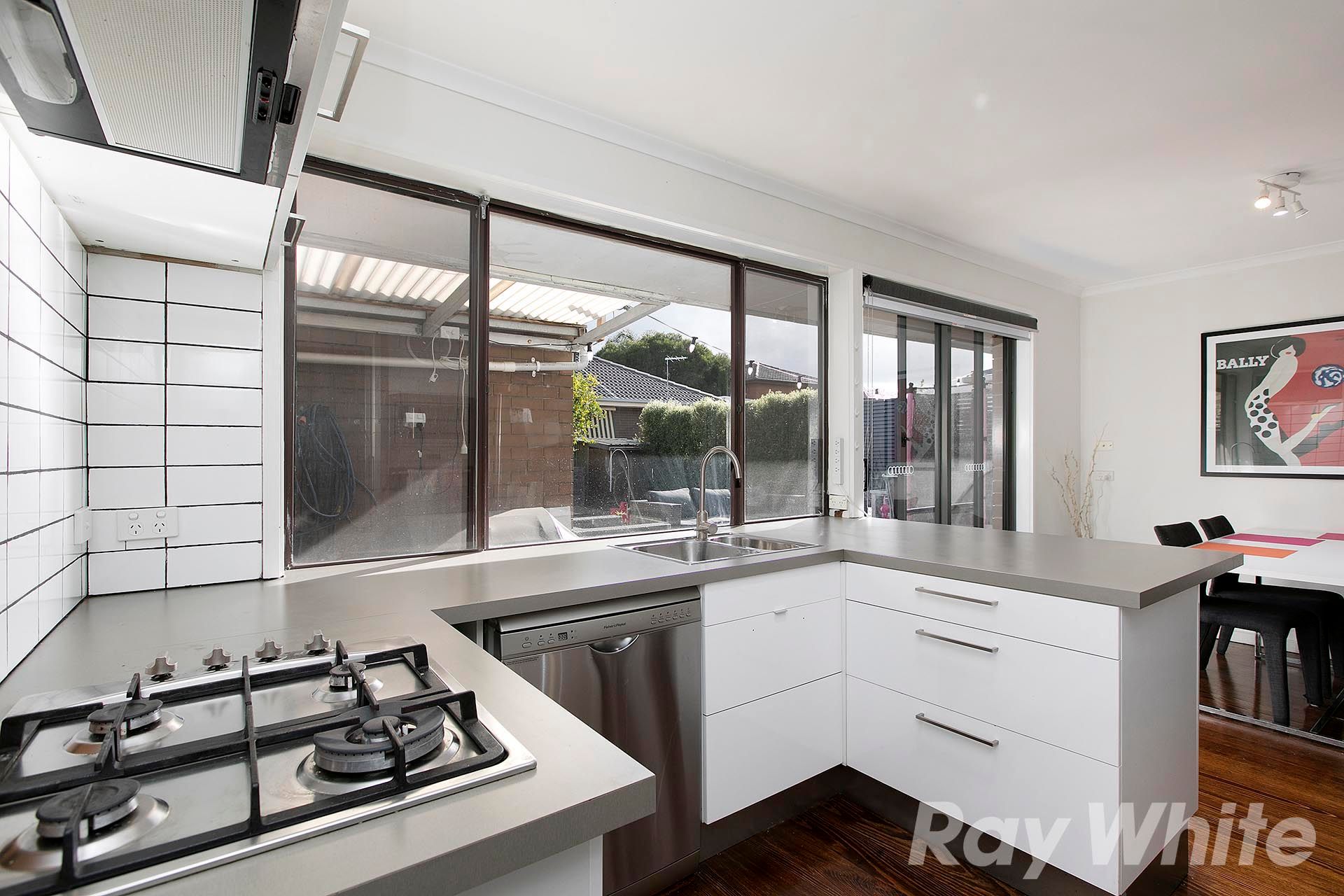 17 Barclay Drive, Cheltenham, VIC 3192
