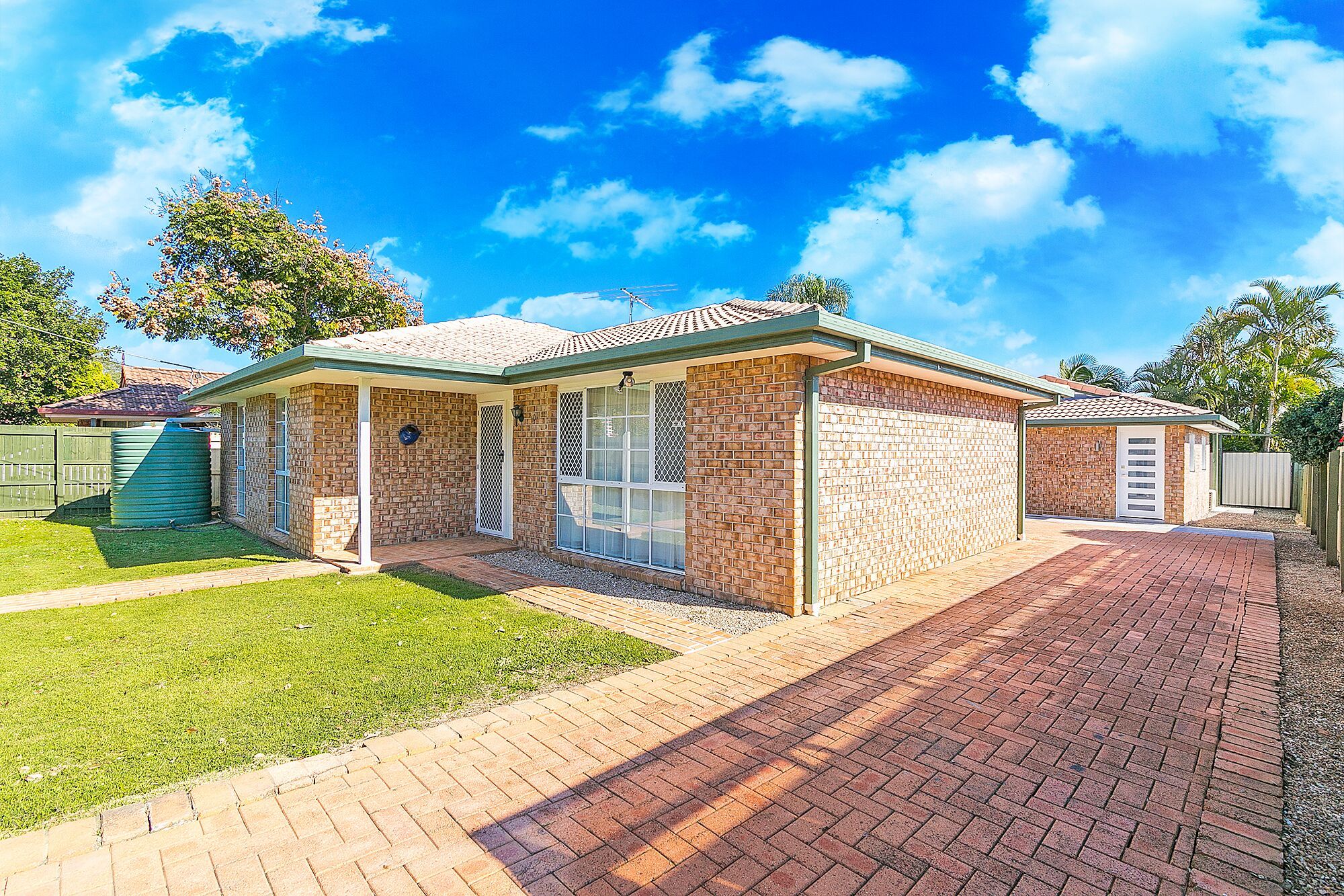 101 Middle Road, Hillcrest, QLD 4118