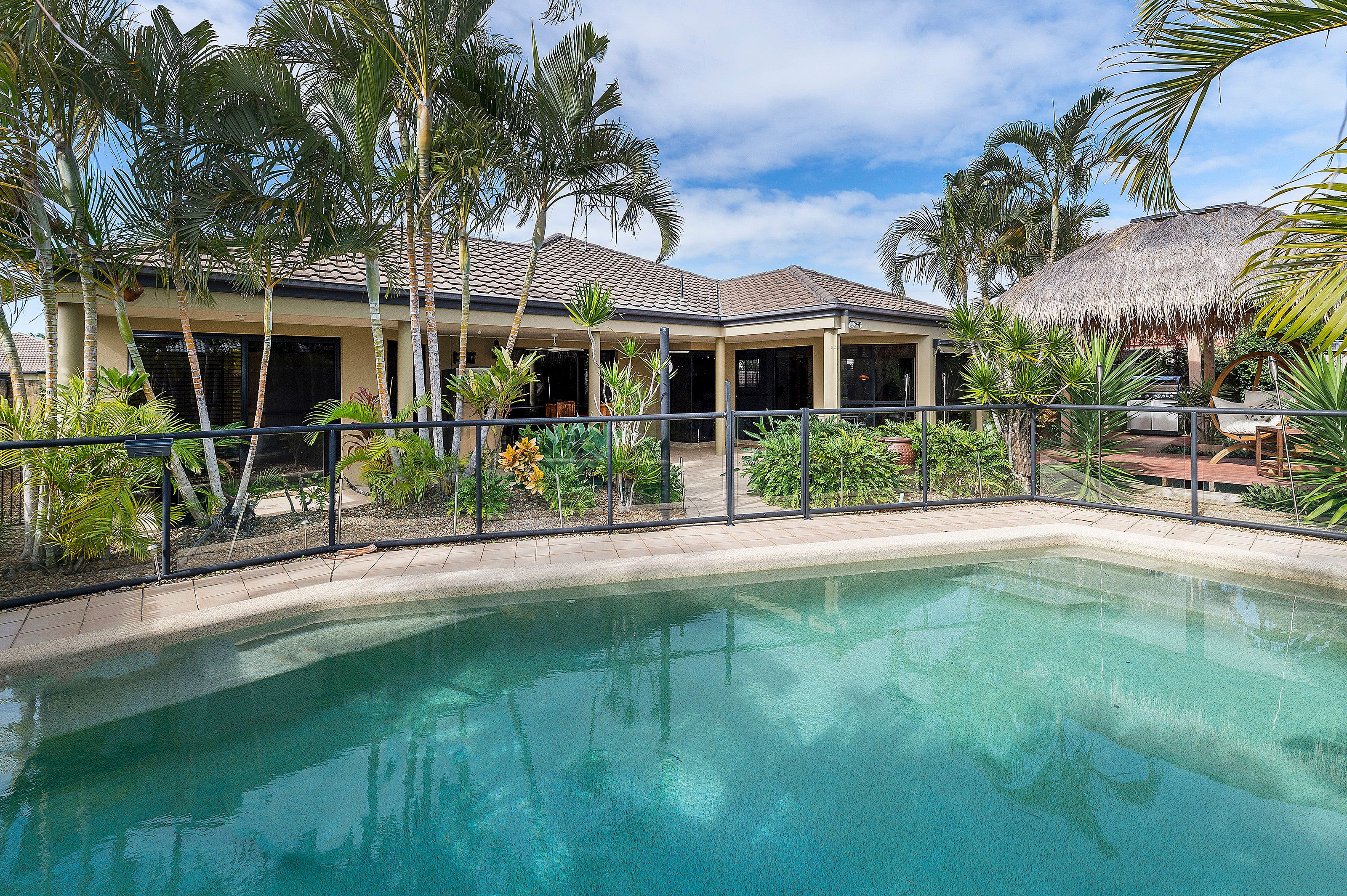 16 Dallow Crescent, Helensvale, QLD 4212