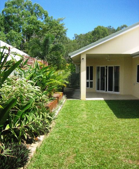 12 Moore Road, Kewarra Beach, QLD 4879