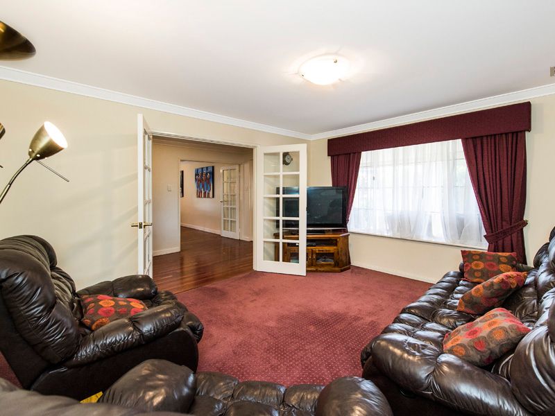 22 Powis Way, Warnbro, WA 6169
