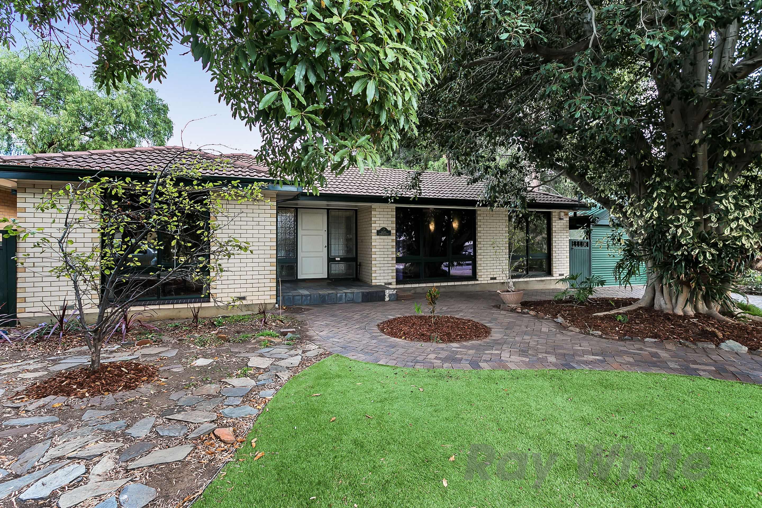 9 Egan Crescent, Mitchell Park SA 5043