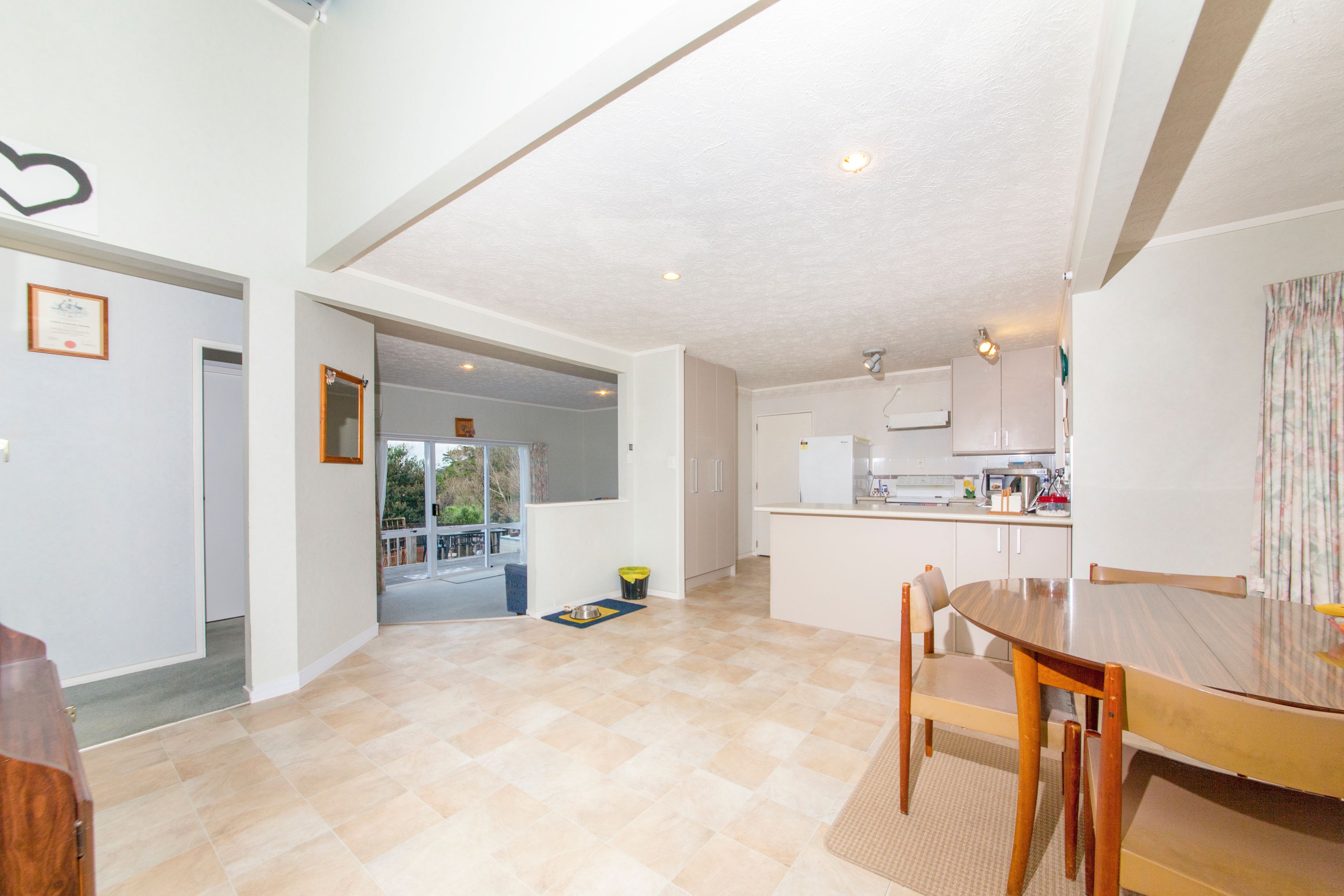 2/2 Lesa Annis Place, Henderson, Waitakere City