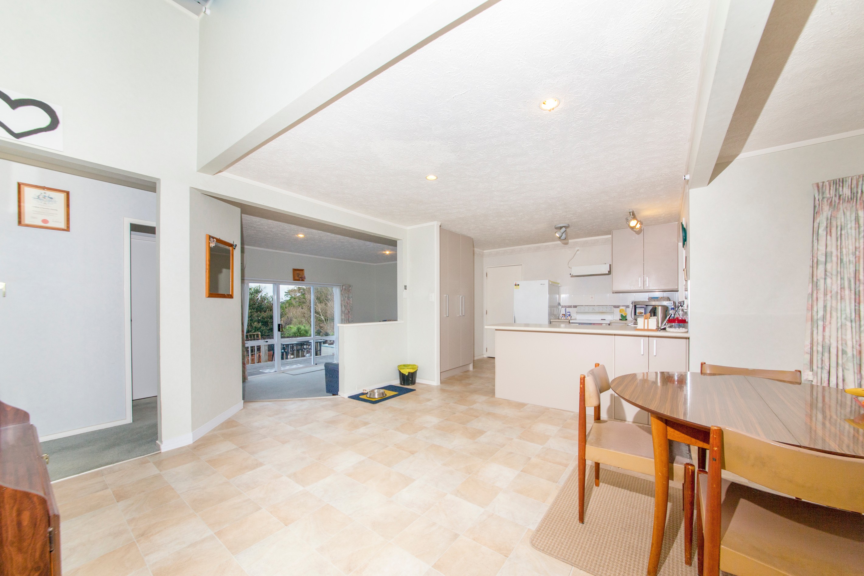 2/2 Lesa Annis Place, Henderson, Waitakere City