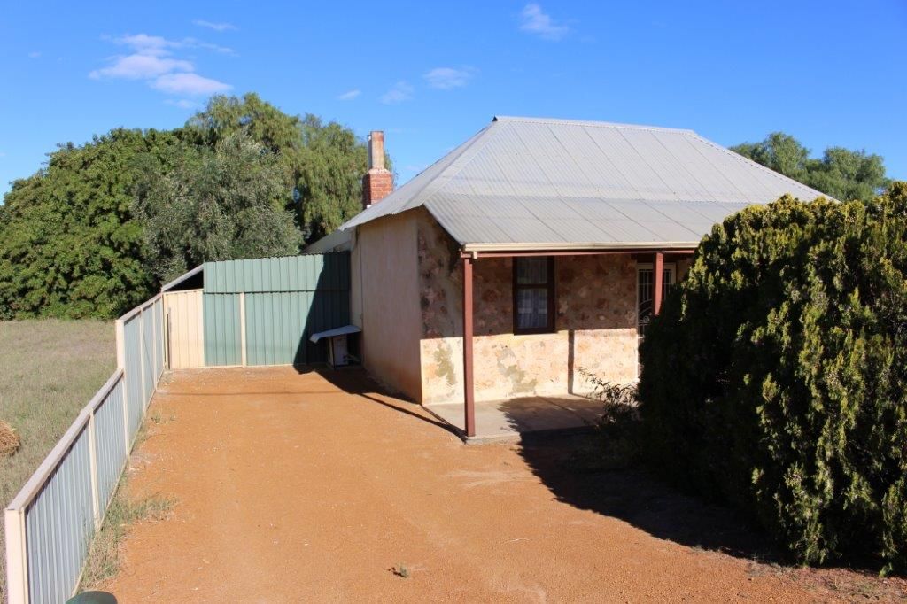 20 Hunts Road, Dongara, WA 6525