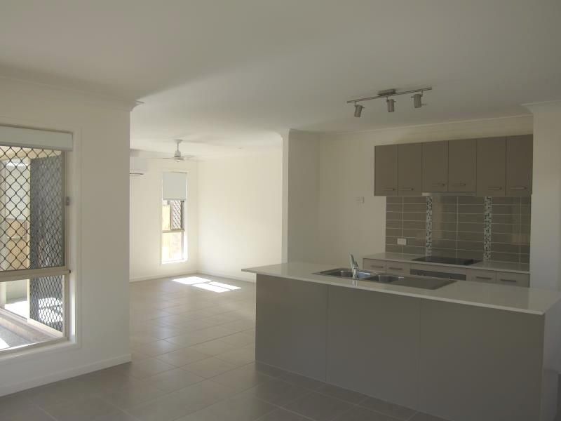 29 Woodgate Street, Oxley, QLD 4075