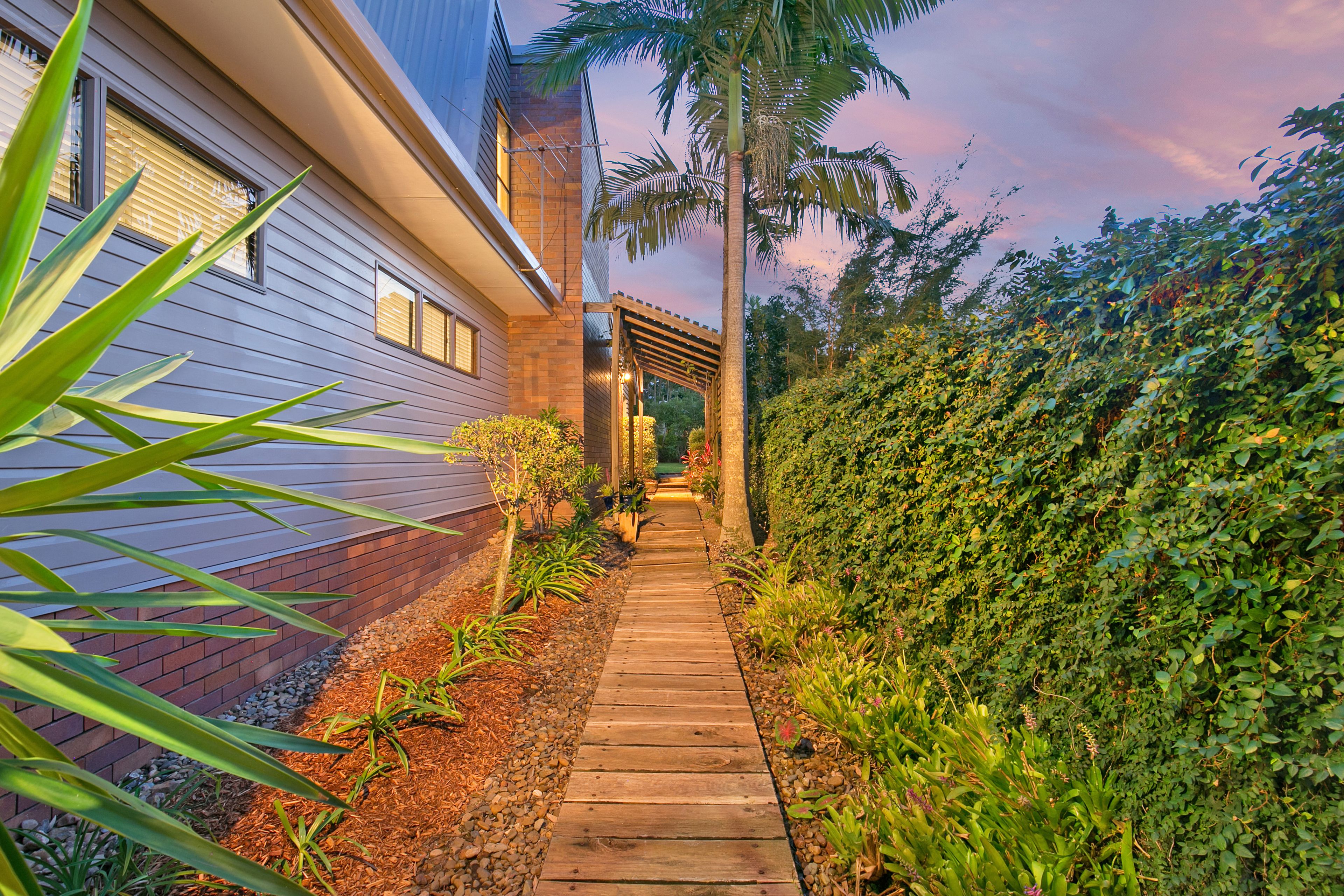 12 La Senda Court, Springwood, QLD 4127