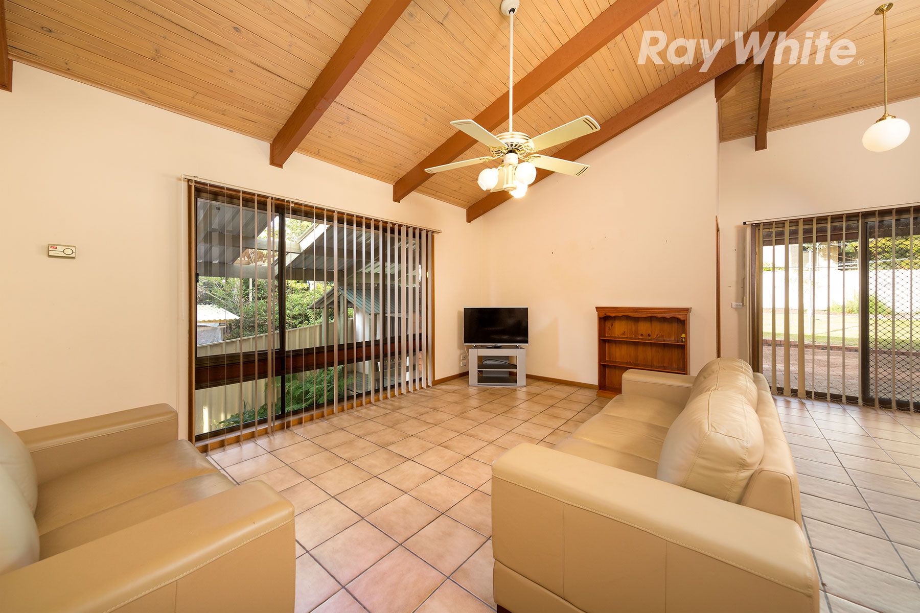 901 Clinton Avenue, West Albury, NSW 2640