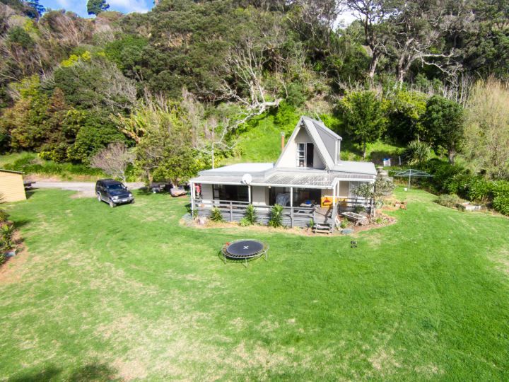 10666 State Highway 35, Waihau Bay, Opotiki District
