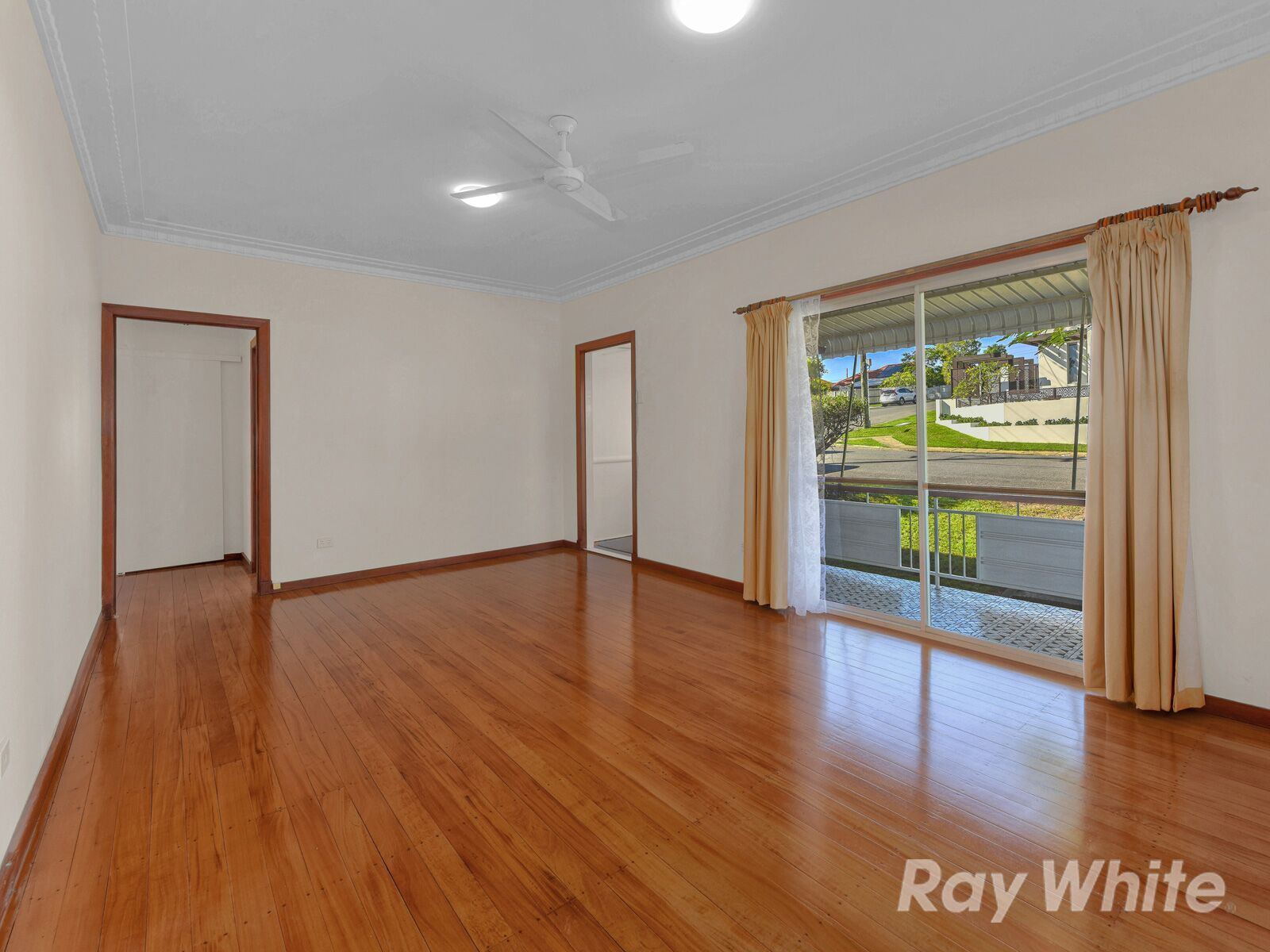 16 Macedon Street, Wavell Heights, QLD 4012