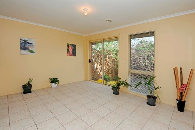 27 Elinda Place, Reservoir, VIC 3073