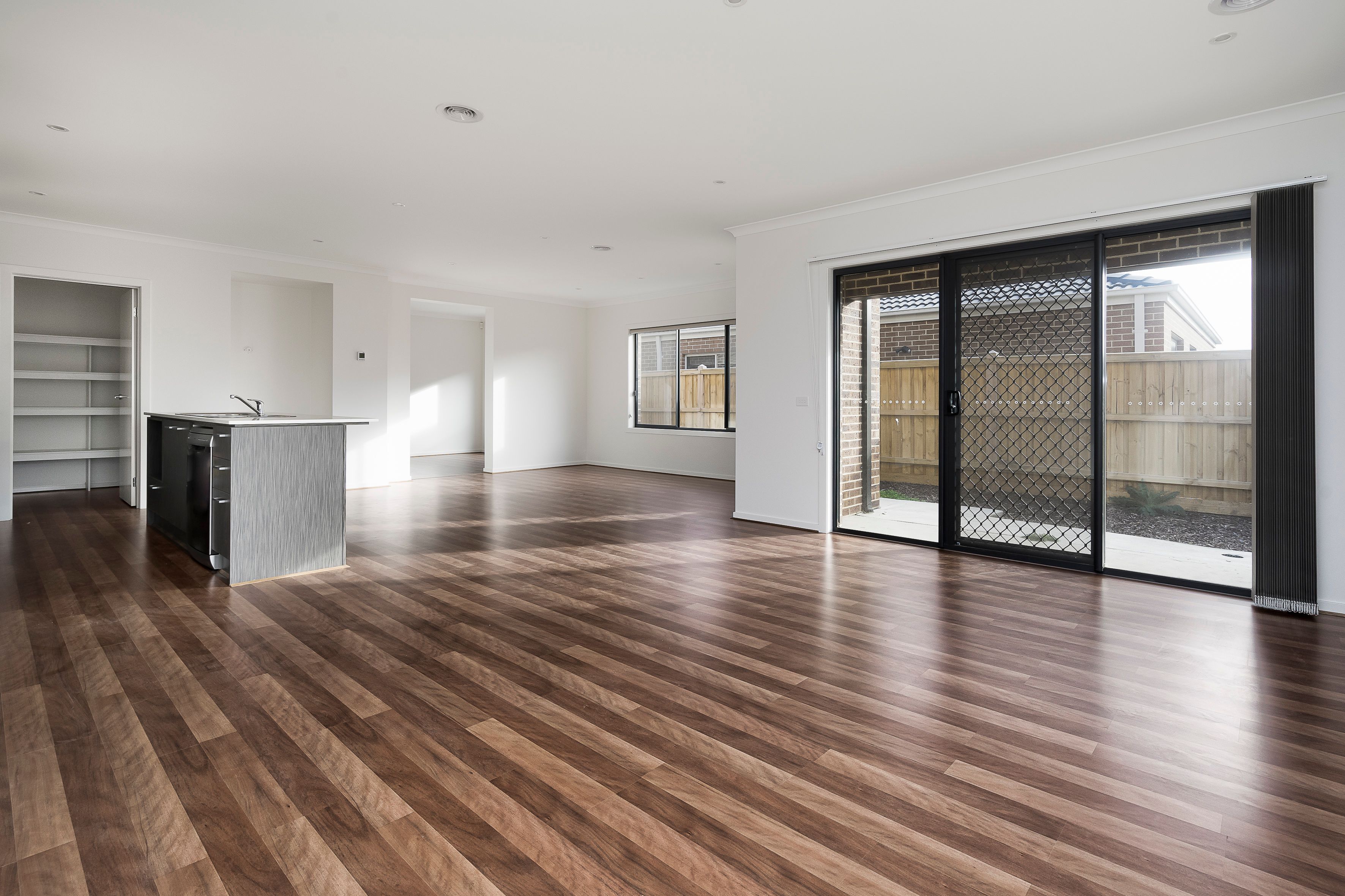 95 Bondi Parade, POINT COOK, VIC 3030