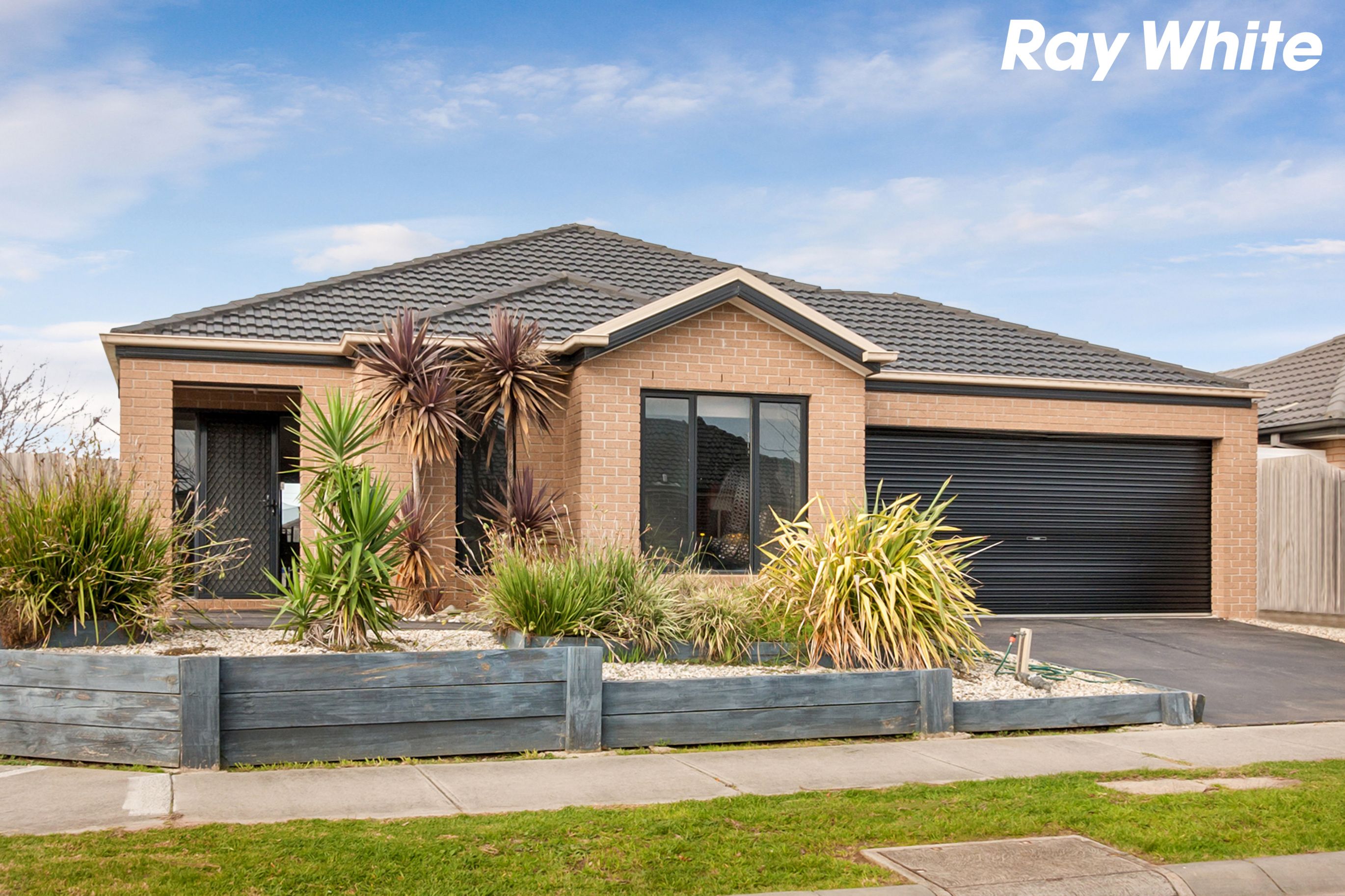 3 Sweet Pea Drive, Pakenham, VIC 3810