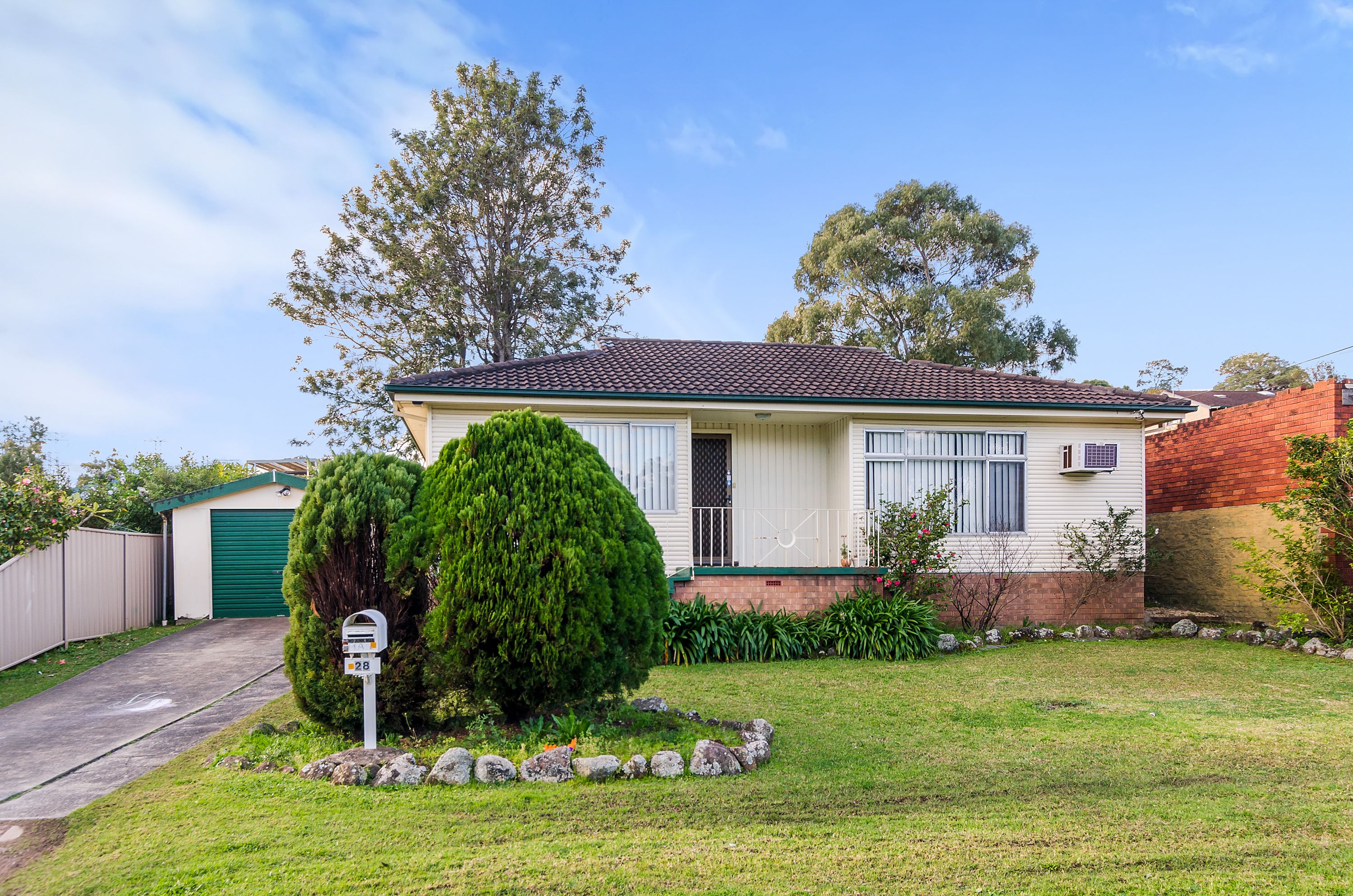 28 William Beach Road