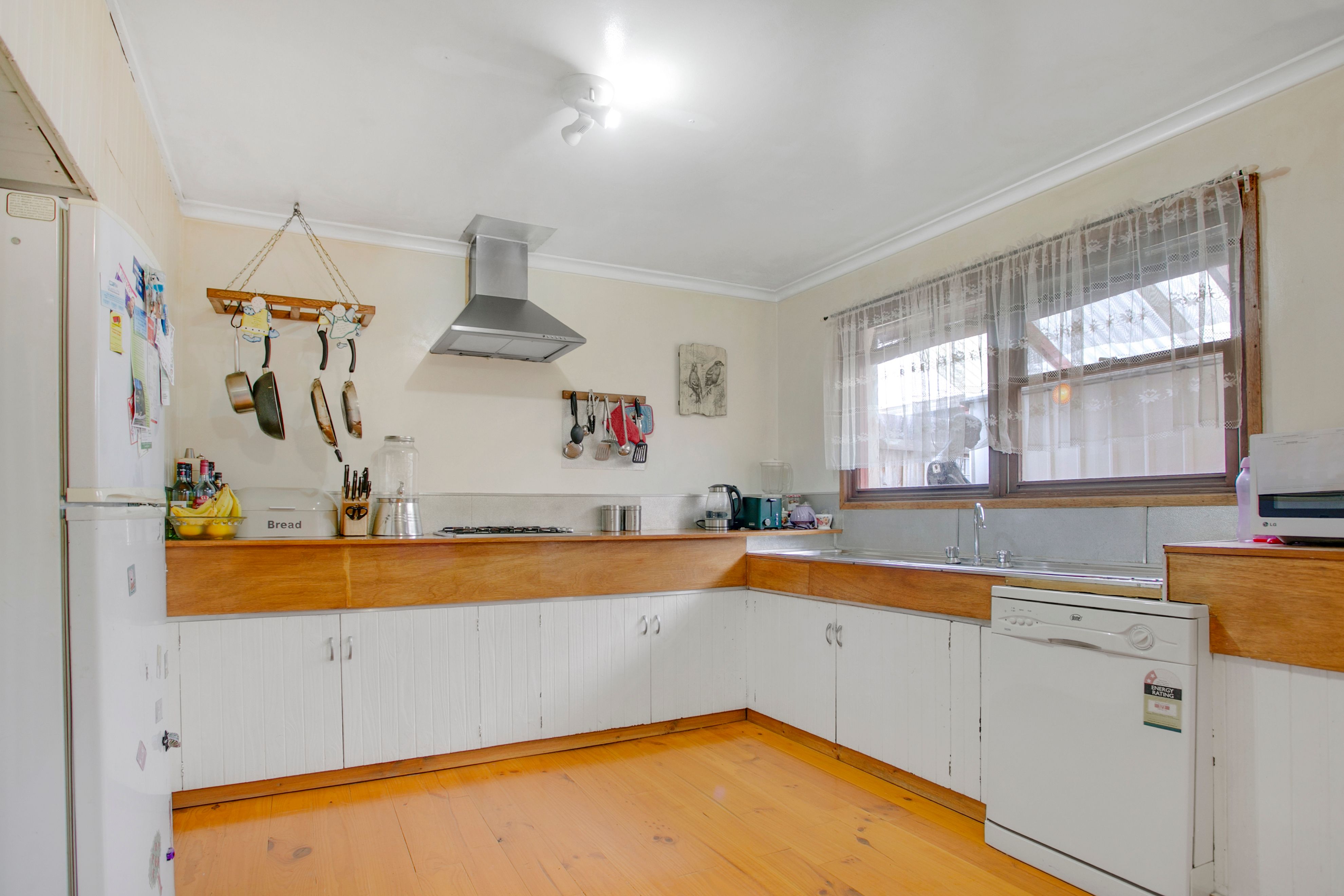 110 Hillcrest Road, Frankston, VIC 3199