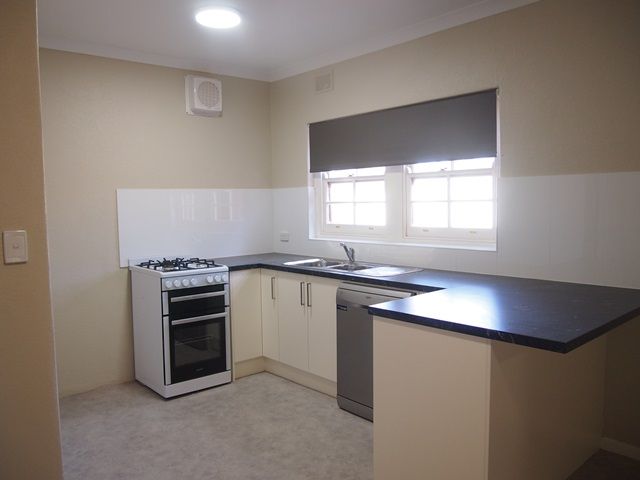 4/32 Military Road, West Beach, SA 5024