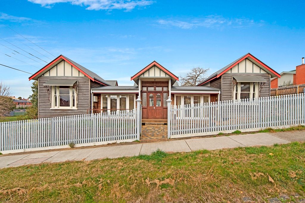 1 Macarthur Street, Soldiers Hill VIC 3350