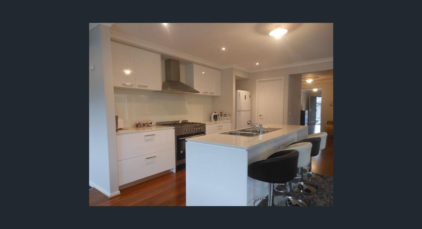 3 Calabrese Circuit, Clyde North, VIC 3978