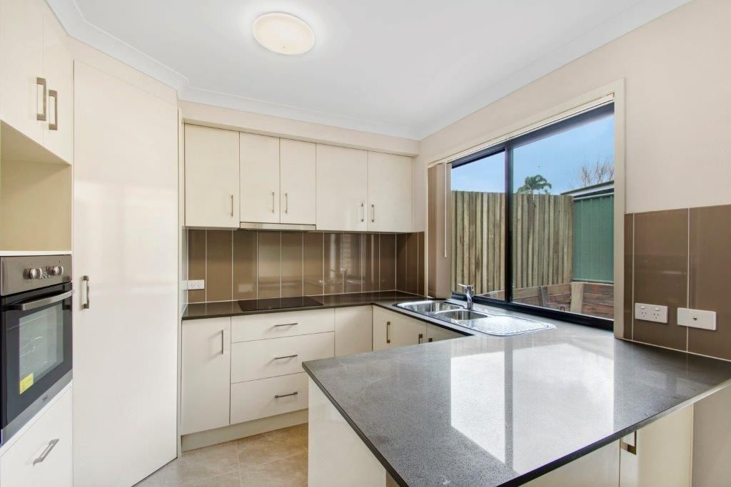 2/128a James Street, South Toowoomba, QLD 4350