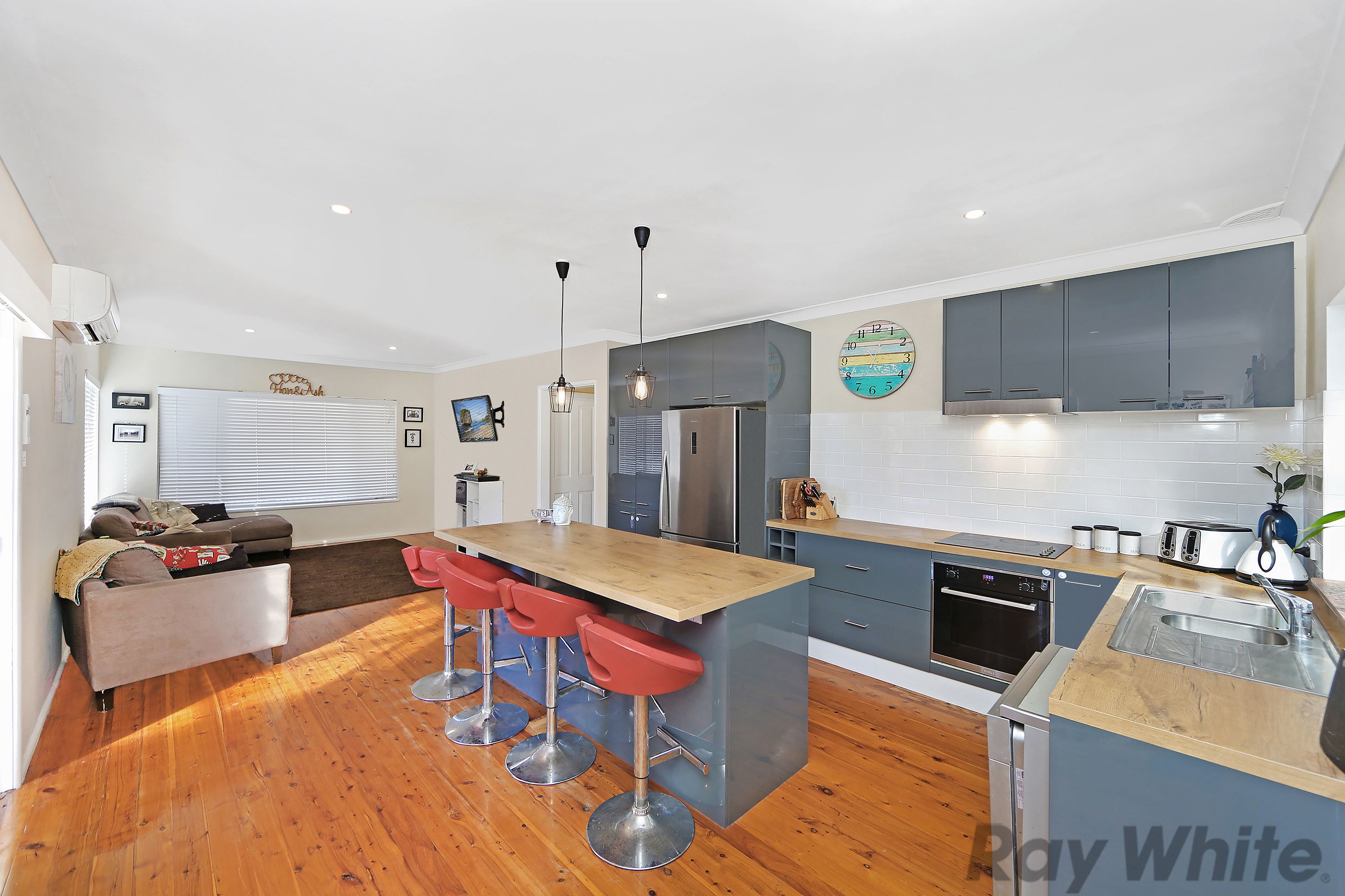 17 Billbabourie Road, Gwandalan, NSW 2259
