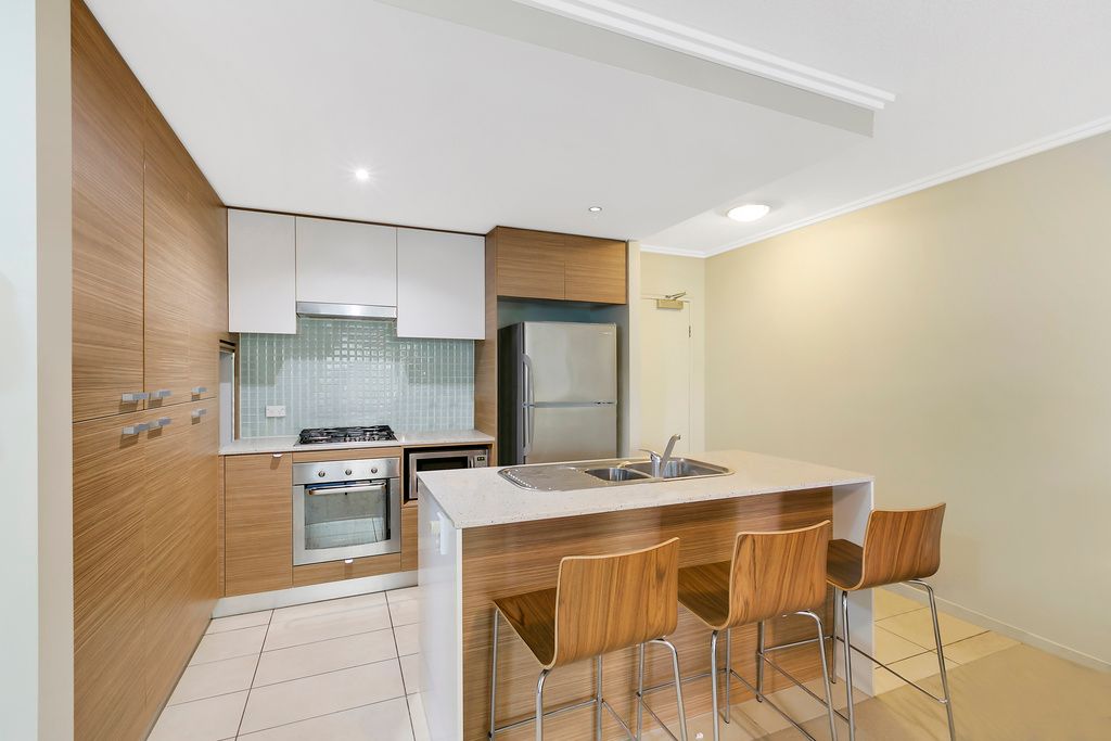 154 Musgrave Avenue, Southport QLD 4215