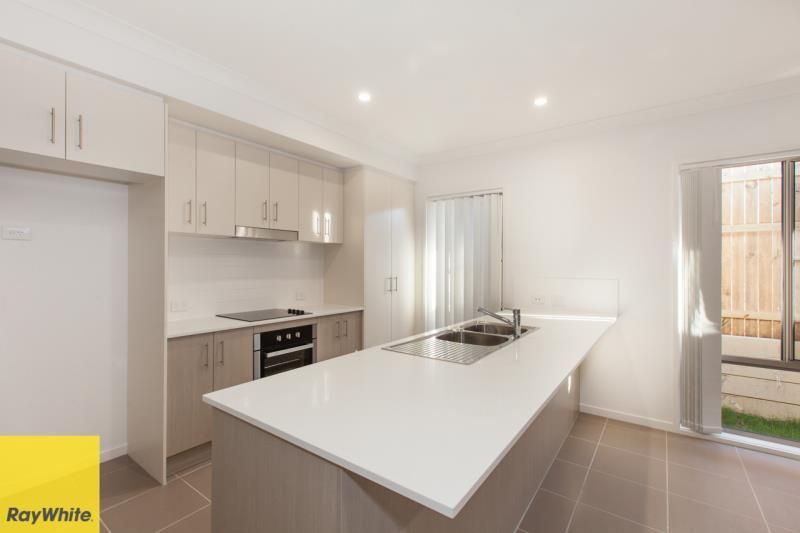 24 Tribeca Circuit, Coomera, QLD 4209