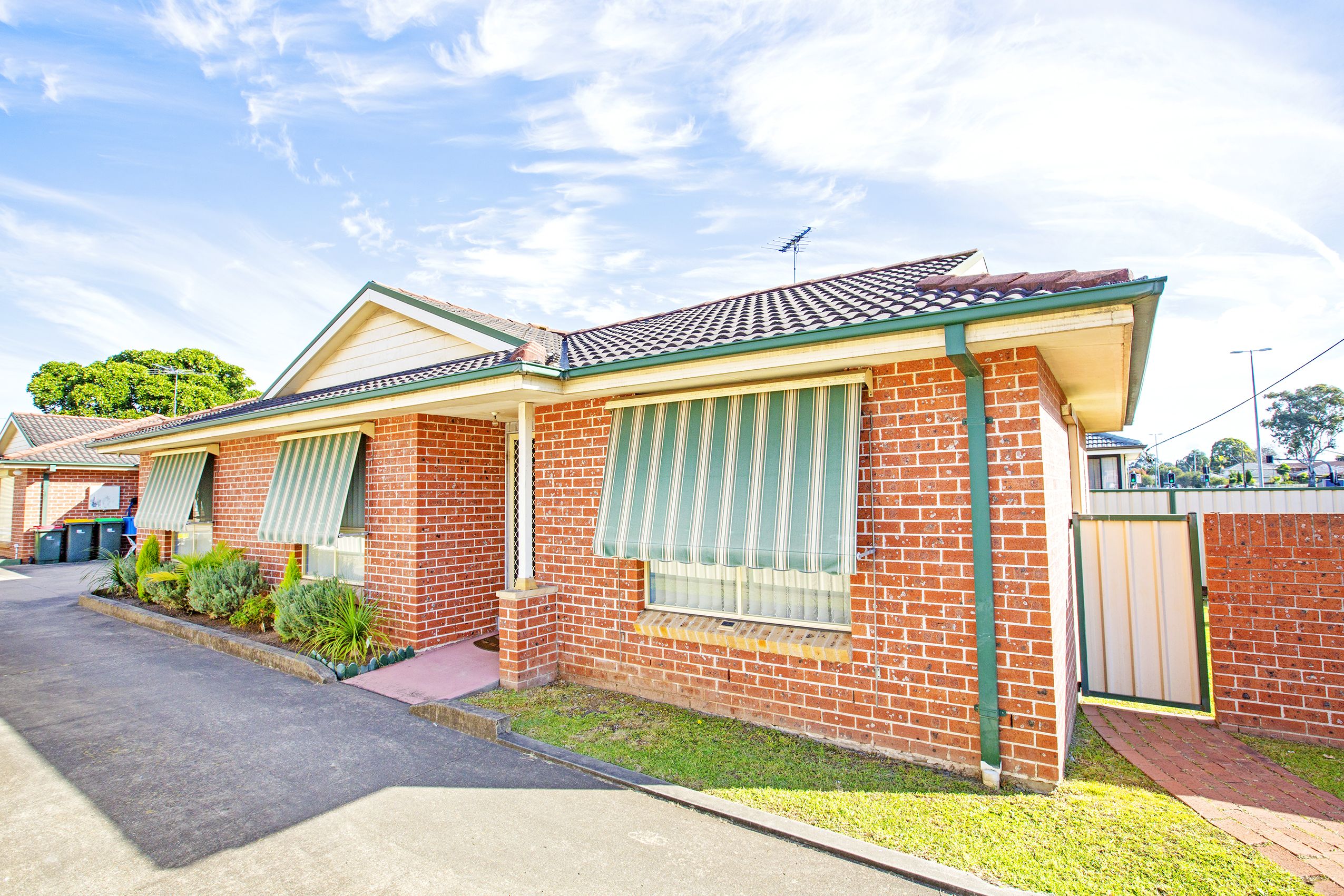 156 Hoxton Park Road
