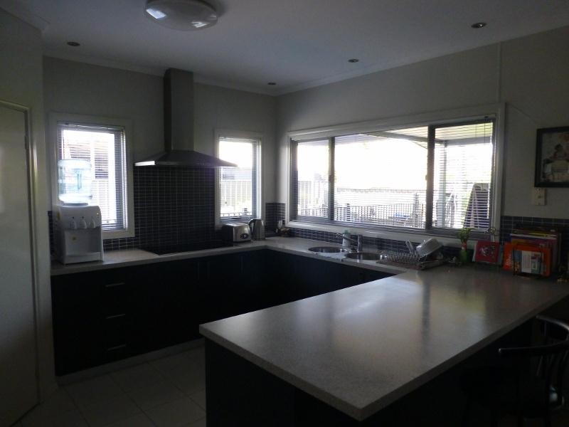 10 Nyumari Street, Baynton, WA 6714