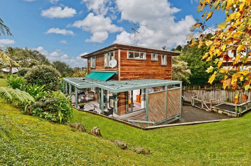 3 Heatherleigh Rise, Northcross, North Shore City