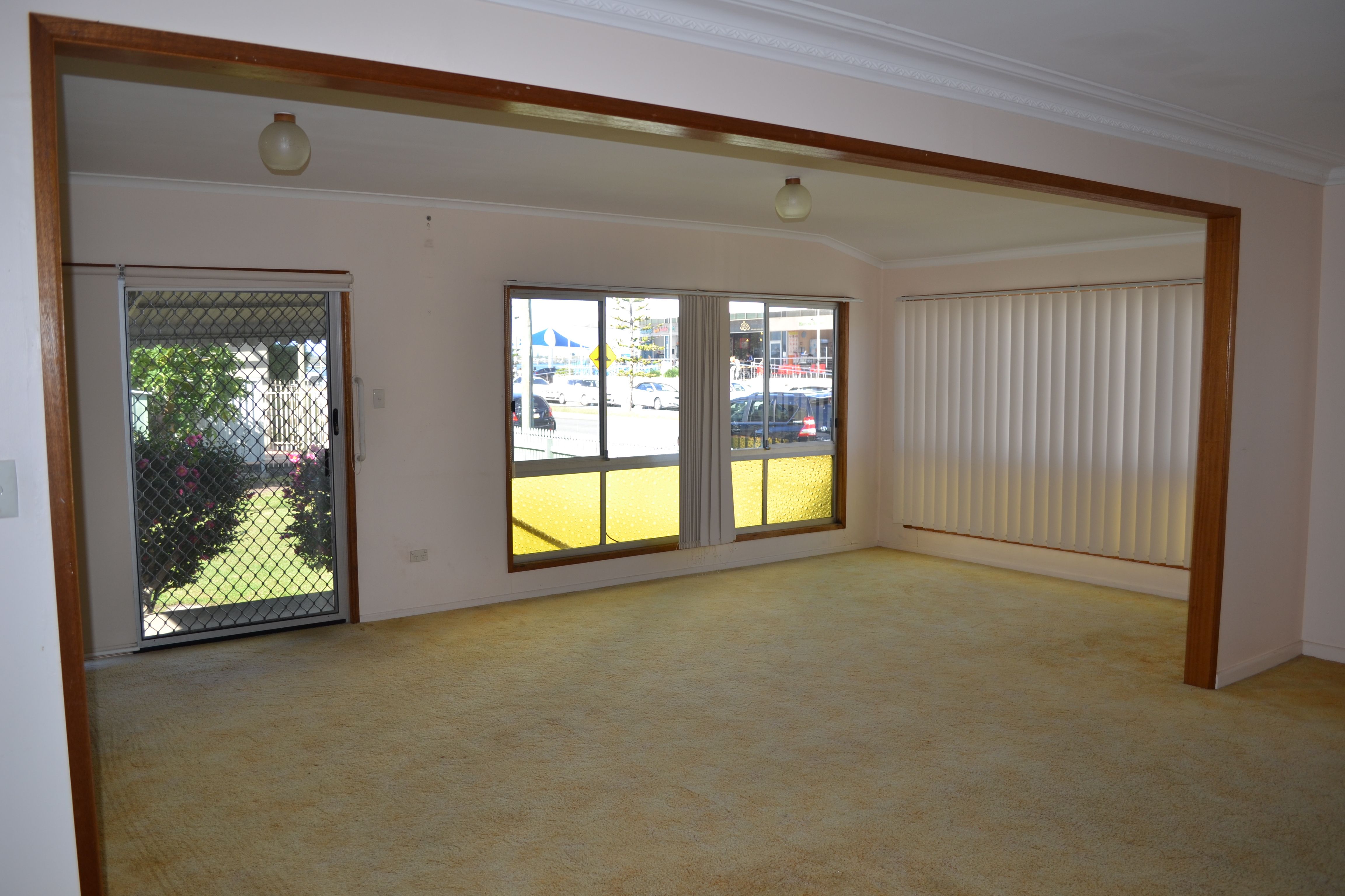3 Imperial Parade, Labrador, QLD 4215