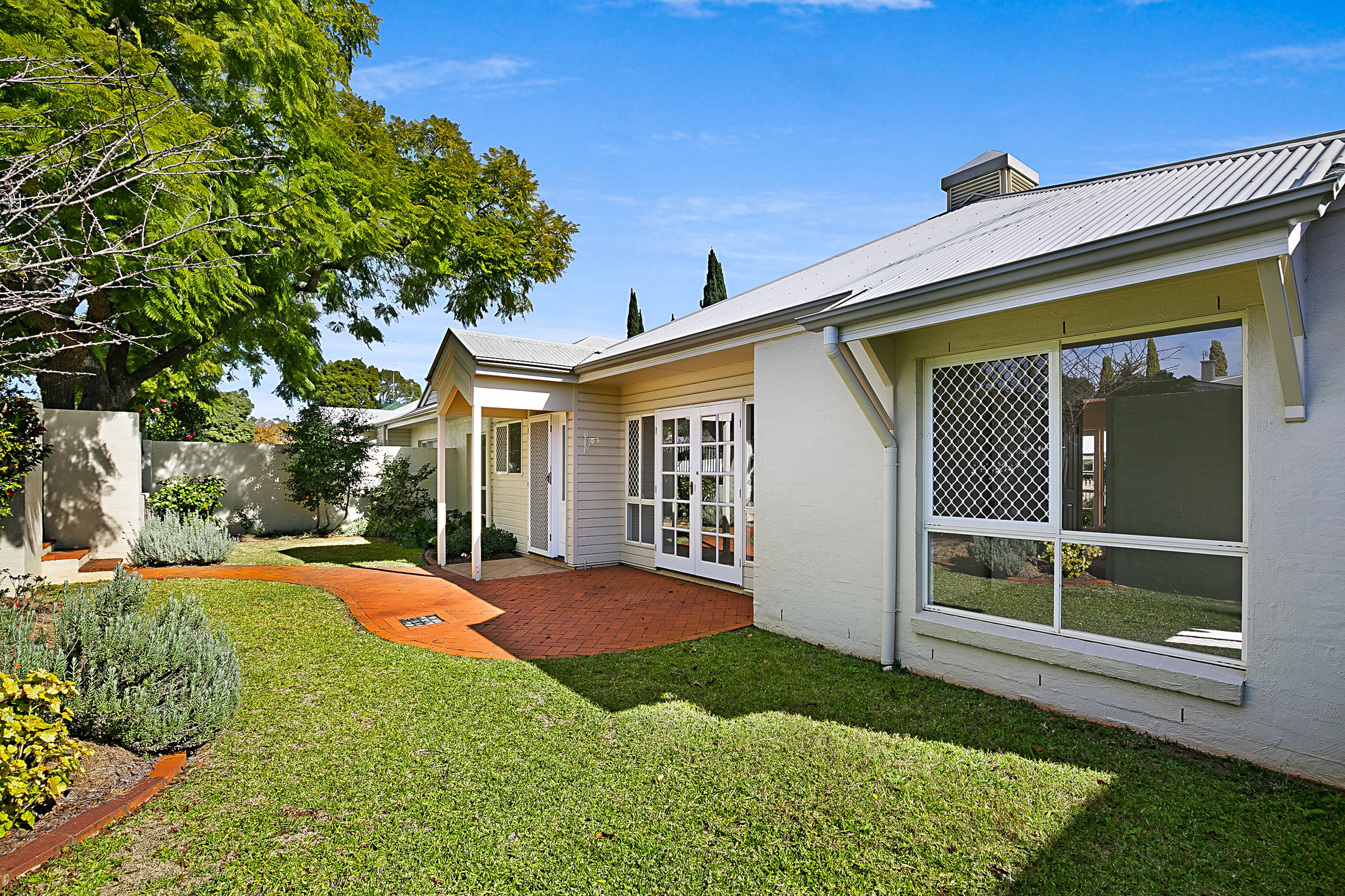 'The Mews on Mary Street' 2/83 Mary Street, East Toowoomba, QLD 4350