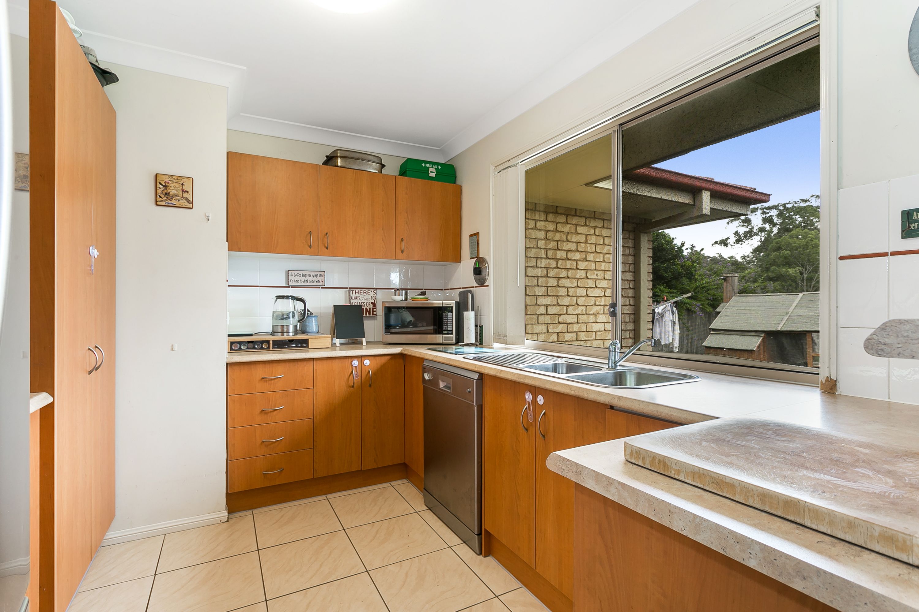 131 Englefield Road, Oxley, QLD 4075