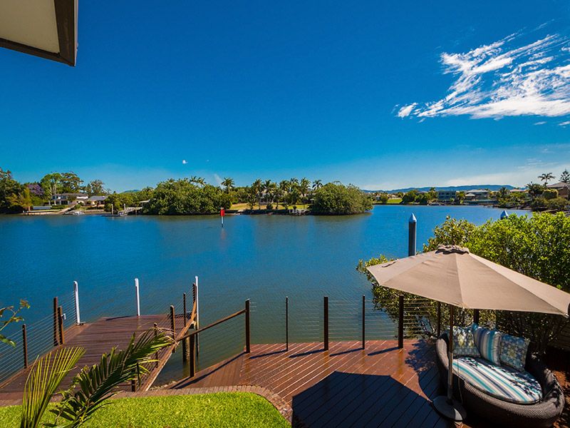 7 Donegal Crescent, Sorrento QLD 4217