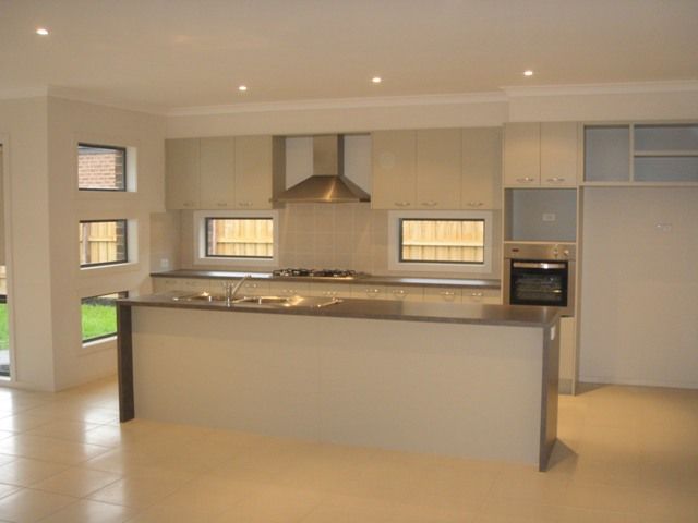 11 Stanhope Avenue, Berwick, VIC 3806