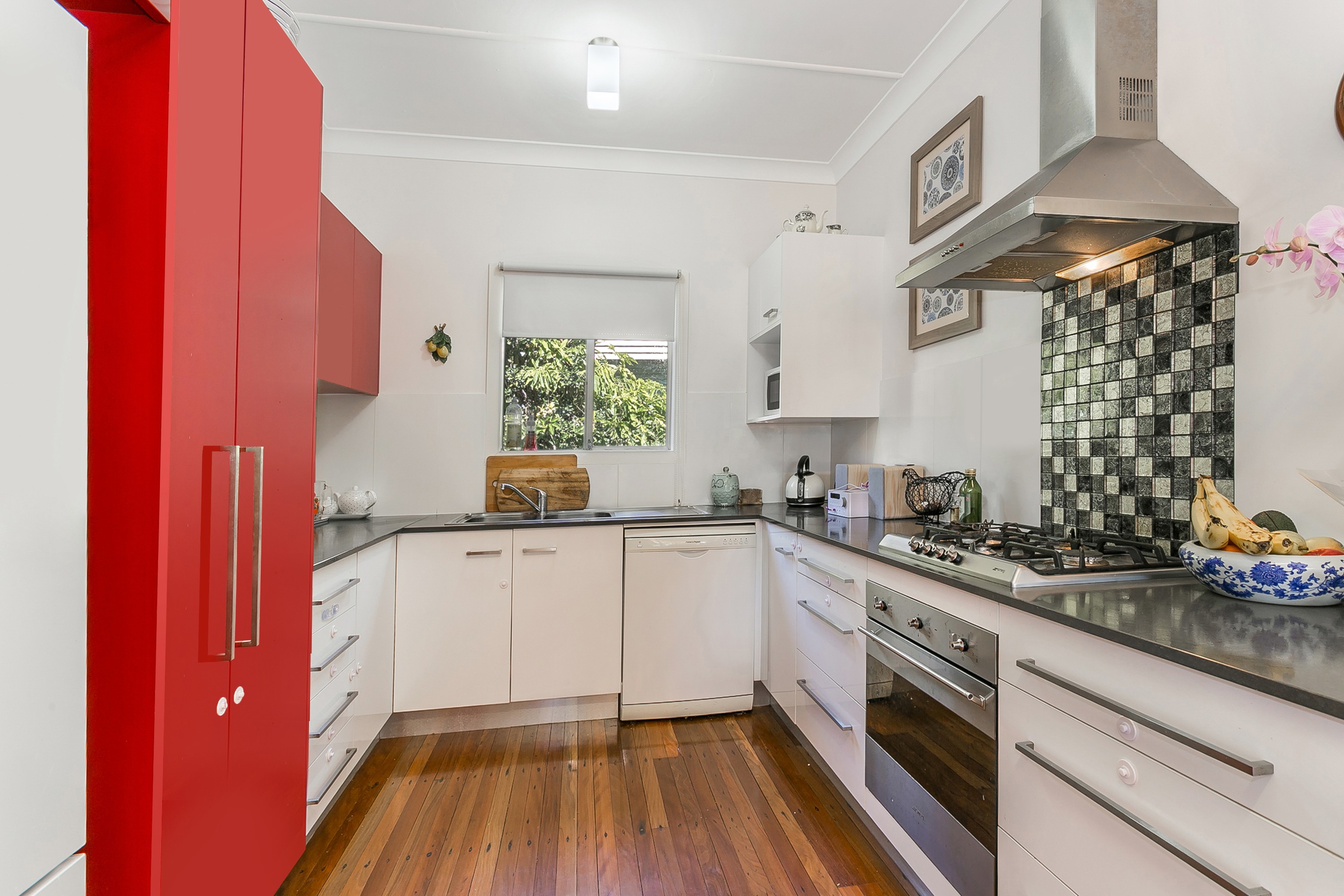 1 Haldane Street, Graceville, QLD 4075