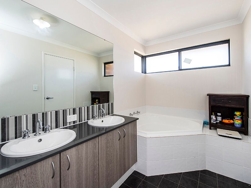 54 Camelot Street, Baldivis, WA 6171