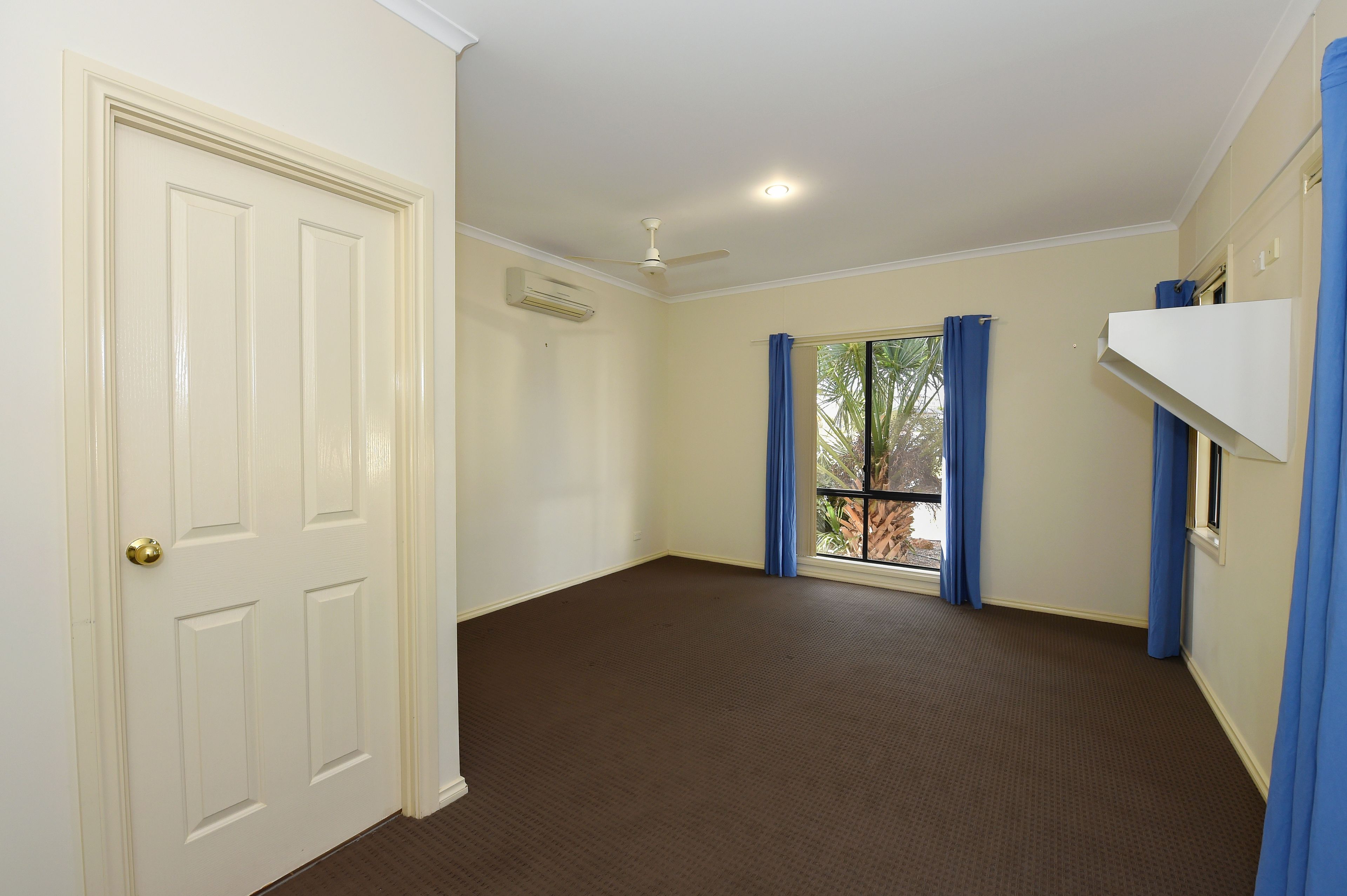 2 Lilly Parade, Baynton, WA 6714