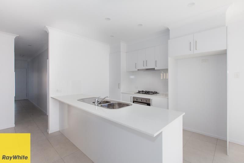 6 Mount Cooroora Street, Park Ridge, QLD 4125