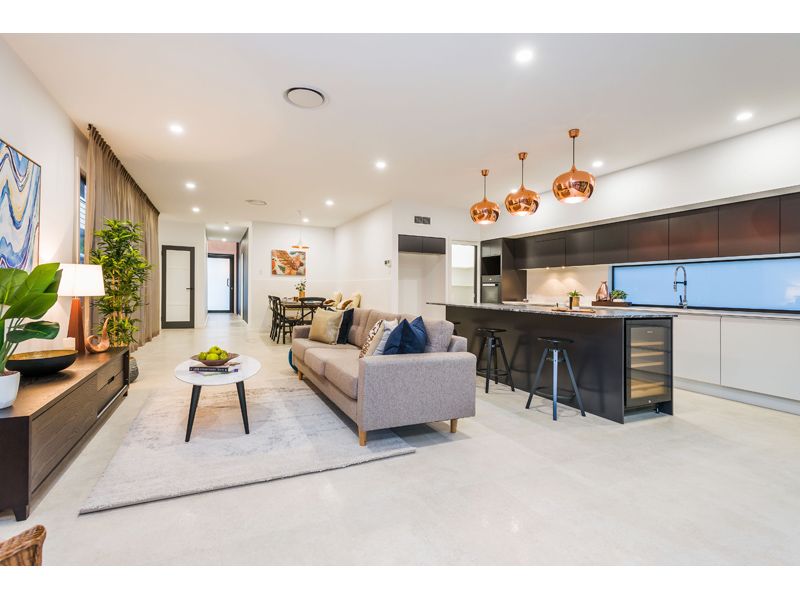 60 Baron Street, Greenslopes, QLD 4120
