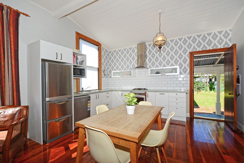20 Riddlers Crescent, Petone, Lower Hutt City