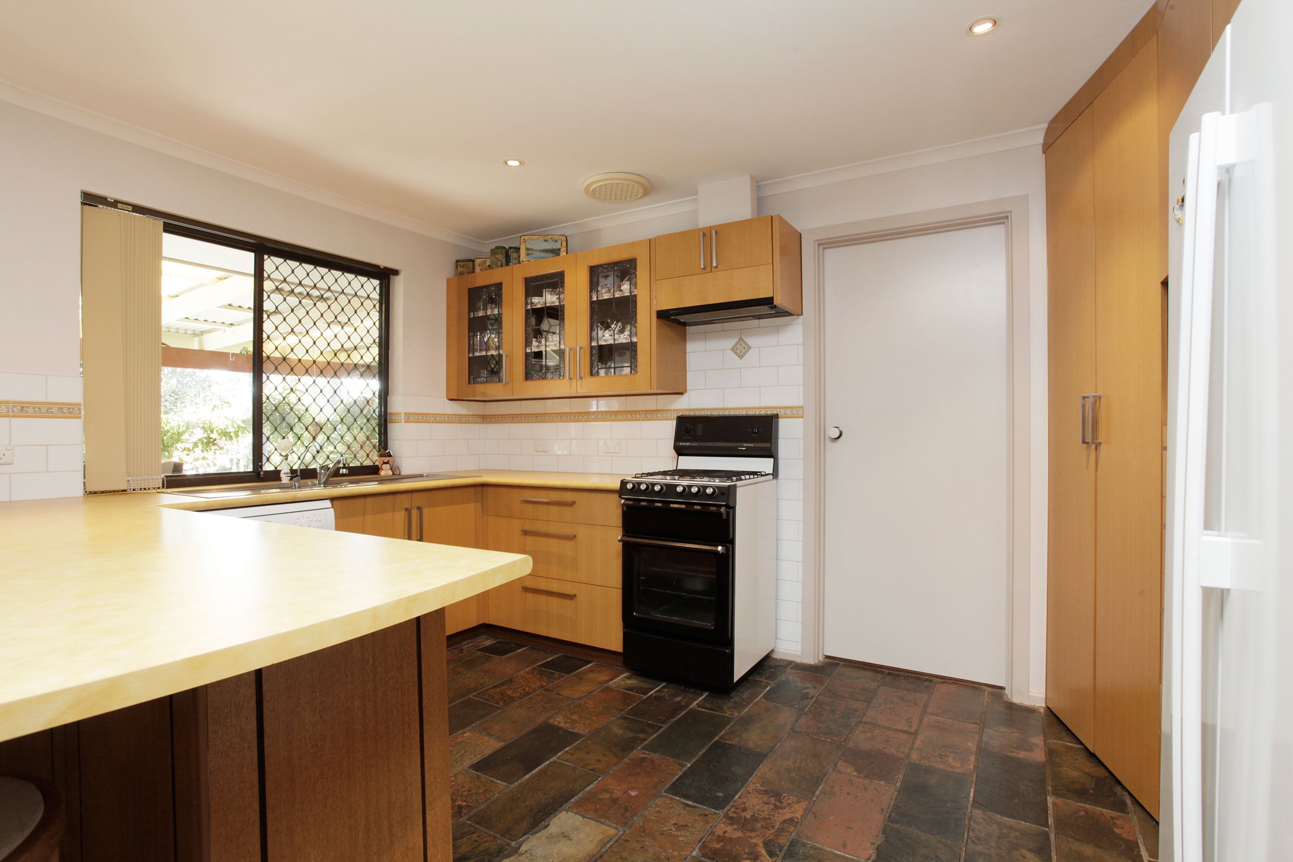 16 Nilpena Court, Craigmore, SA 5114