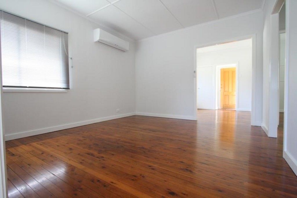 841 Logan Road, Holland Park West, QLD 4121